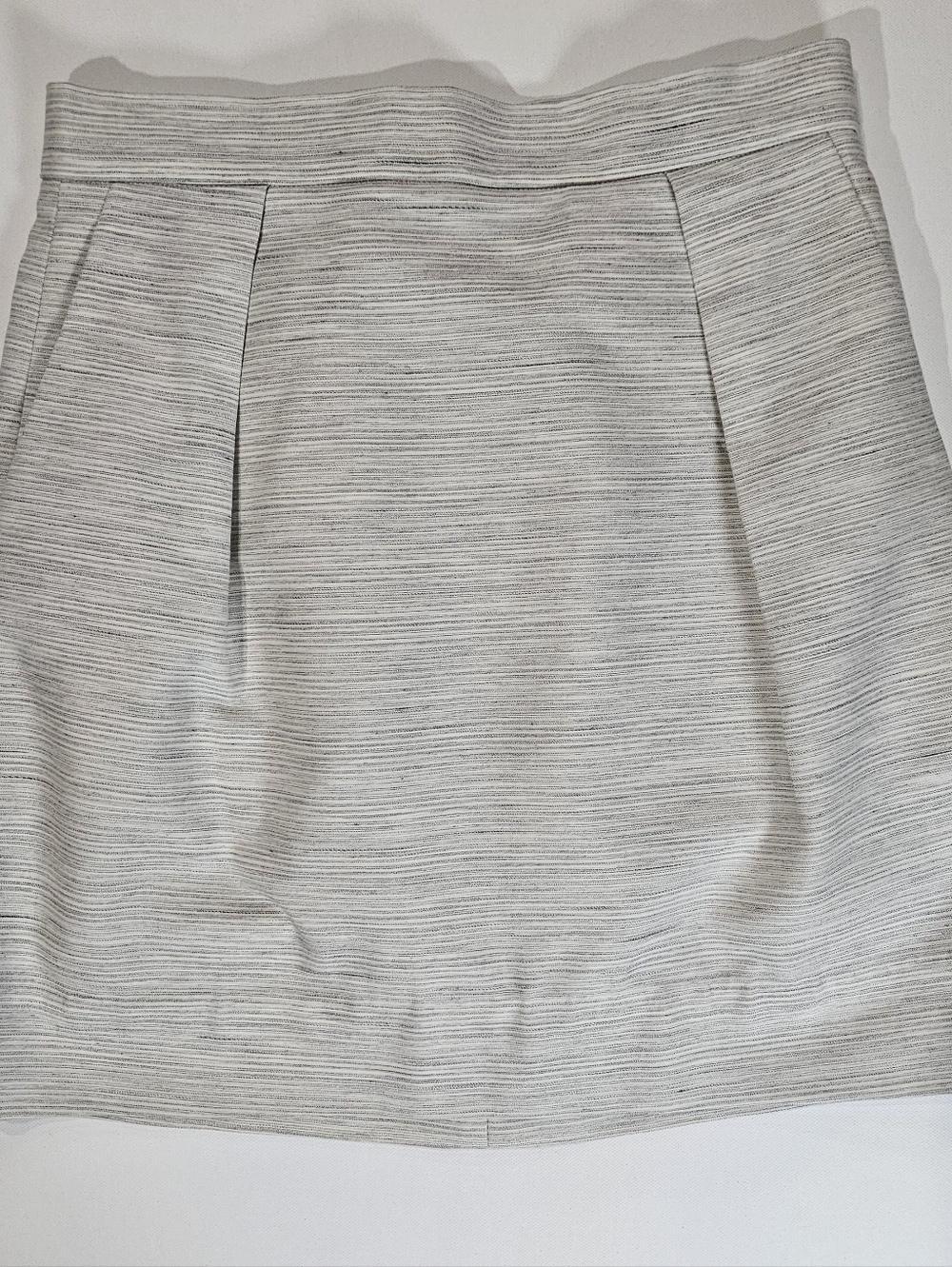 Gap Mini Skirt Womens Size 2 Light Grey Heathered Pleated Minimalist Streetwear‎